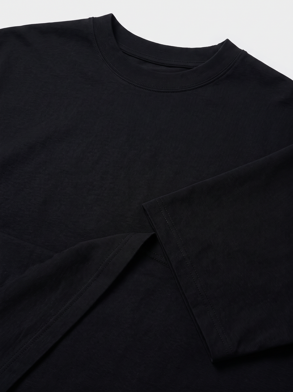 Black 300GSM Heavyweight Oversized T-Shirt fabric close up