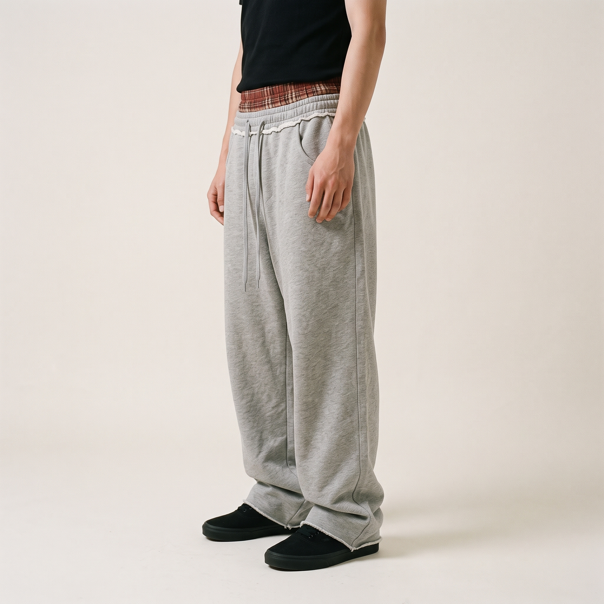 Plaid Baggy Sweatpants side
