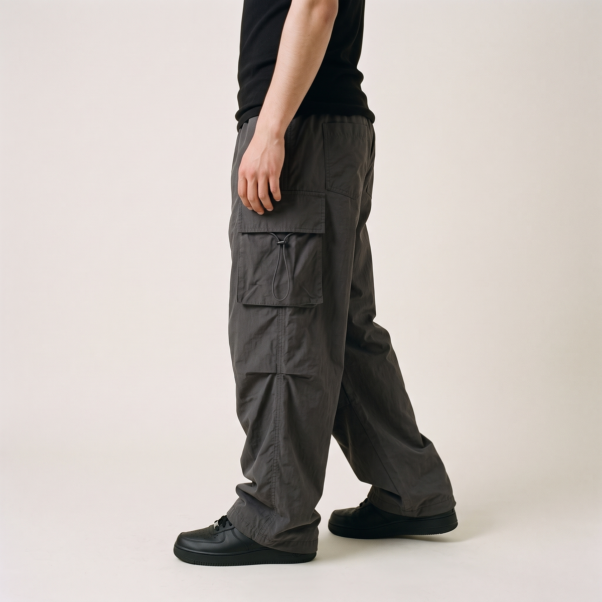 Oversized Cargo Pants Black side
